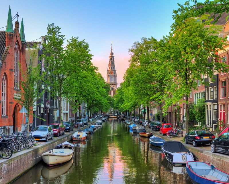 Discover Amsterdam by Foot from The Albus Boutique Hotel