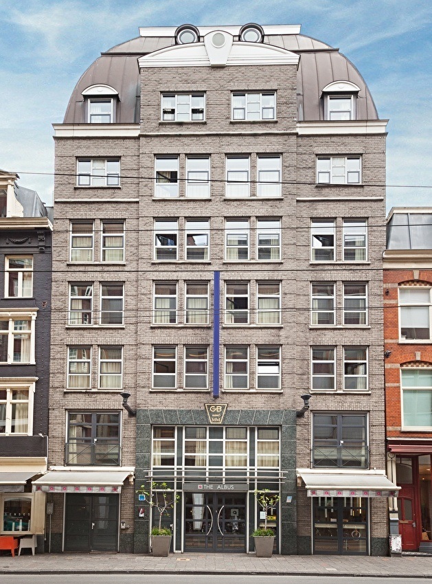 Explore Amsterdam - view of the albus hotel facade