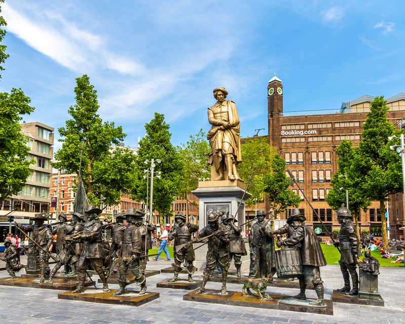 Explore Rembrandtplein Just Minutes Away