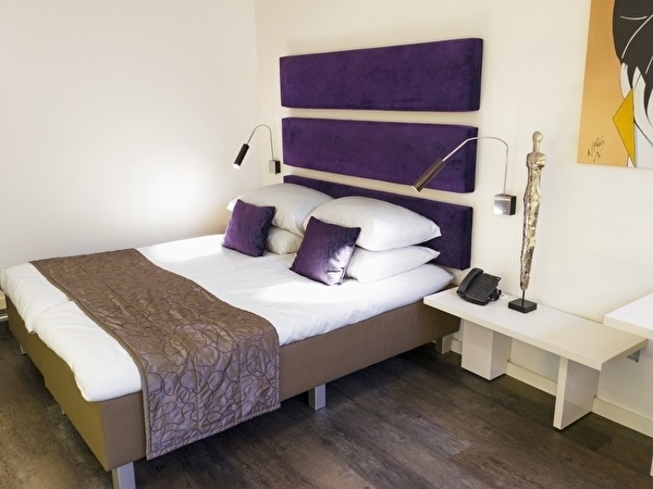  Souterrain City Room