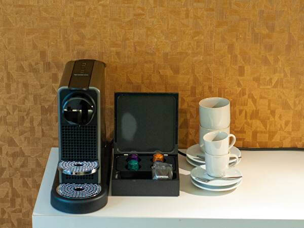 Spacious City Suite coffee facilities